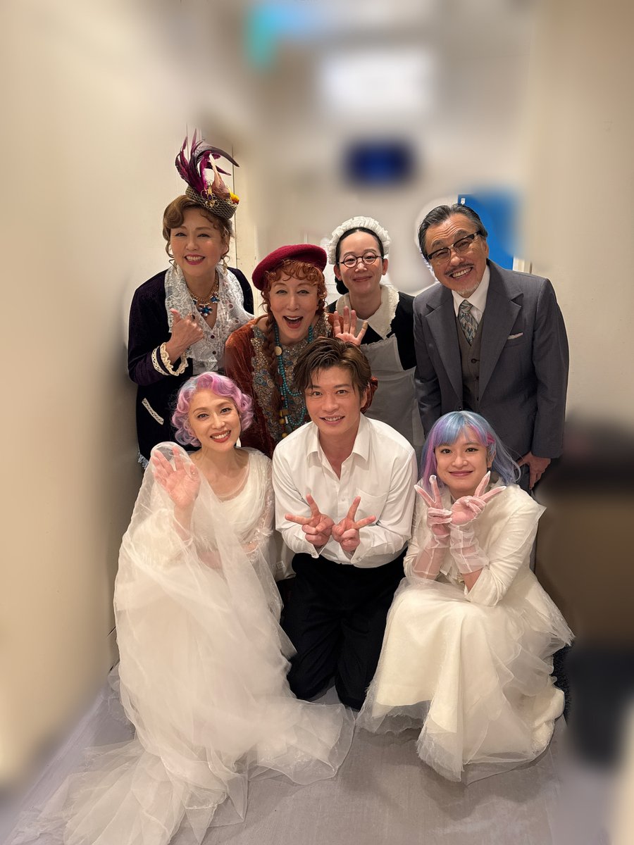 田中圭主演舞台、千穐楽迎え笑顔の集合ショット公開【陽気な幽霊】