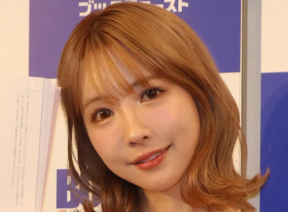 【X】三上悠亜、ウェディングドレス着用が波紋　「着ようと思ってたドレスをAV女優がイベントで着てて最悪」「AV女優に貸すって知ってたら契約しなかった」