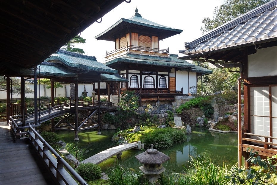 【○○人犯罪？】京都・大徳寺芳春院で盆栽窃盗　樹齢200年超、350万円相当の松も　被害約1千万円か