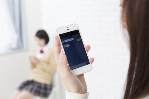 【5ch民】子供に最新のiPhone買い与えるために毎年ボーナスを使い果たす