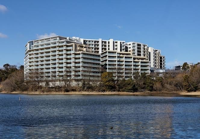 【画像】地下鉄7分3LDKマンション4000万。リゾート感ある湖ビュー。築10年。