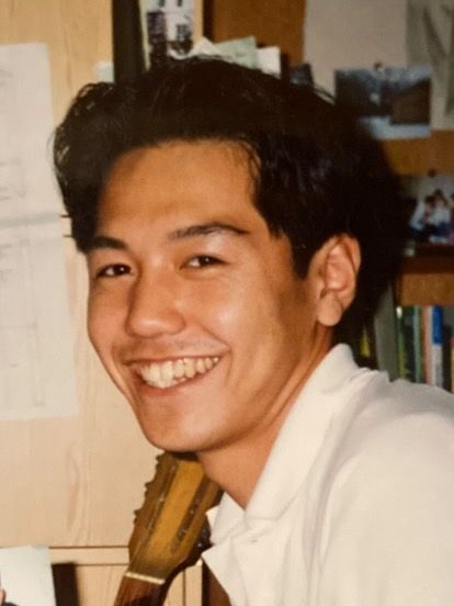 【ハゲ】「ずっとイジりの対象でした」20歳からハゲはじめ、月3万円の治療薬に手を出したことも…「日本初のハゲモデルになった50男」のハゲしすぎる人生