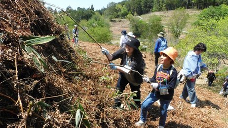 【岐阜】今年も出ませんでした！つちのこ捜索にガチ勢２５００人突撃