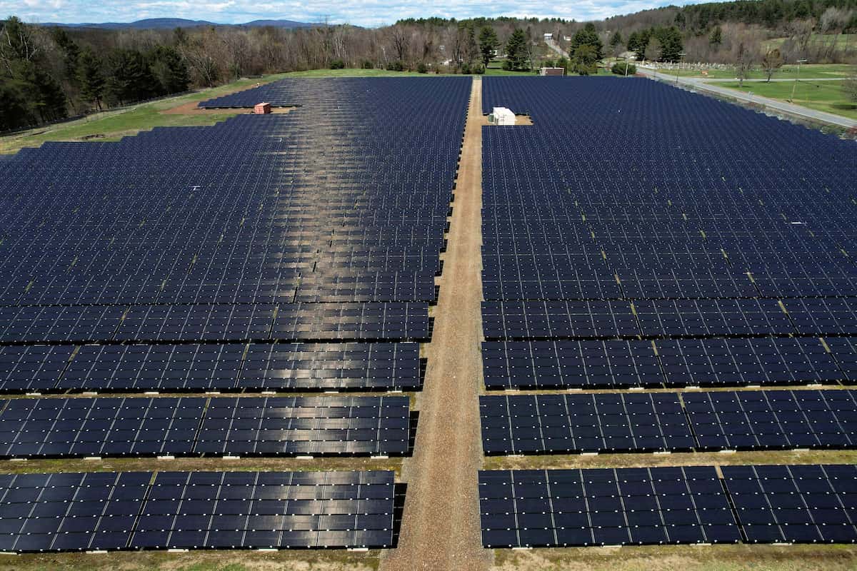【速報】複数の中国製ソーラー発電に不審な通信機器が搭載されていたことが明らかに 関係者「送電網を物理的に破壊する方法組み込み」