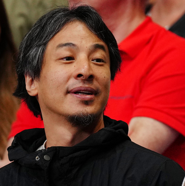 ひろゆき氏「運動能力の高い人は機械より劣ってても評価は高い。何故なのか？」に武井壮が反応