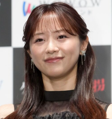 【文春】《2ショット写真、お忍びでライブも》  森香澄（29）が知られたくないガチ推し年下男性の正体とは？　本人は「純粋な応援の…」