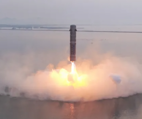 中国、スペースXのような自力帰還型ロケットの試験に成功