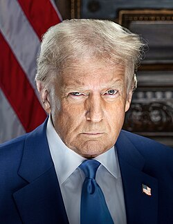 トランプ大統領『国民はバカだけでいい インテリは俺に逆らう ハーバード大は廃校にしてやる』