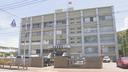 ペット用のタオルに灯油がついていると息子(46)からしつこく叱責され頭に血が上った→包丁を息子に突きつけ脅迫した疑いで父親(81)を逮捕