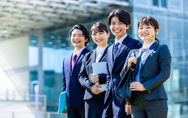 【東京商工リサーチ】「人材派遣業」倒産、1-3月は過去最多の29件・・・今後、円高の影響が出ると、主力の製造業の需要が落ち込み、年間初の100件超も現実味を帯びてくる