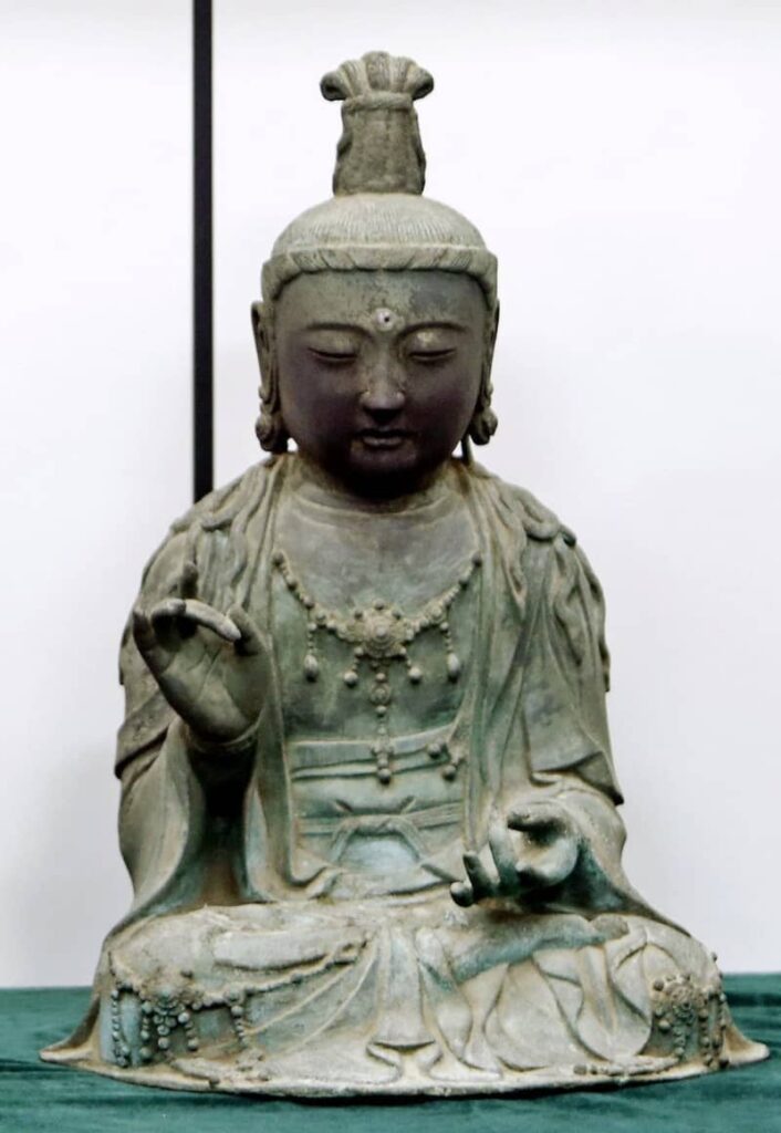 対馬仏像を日本側に引き渡し