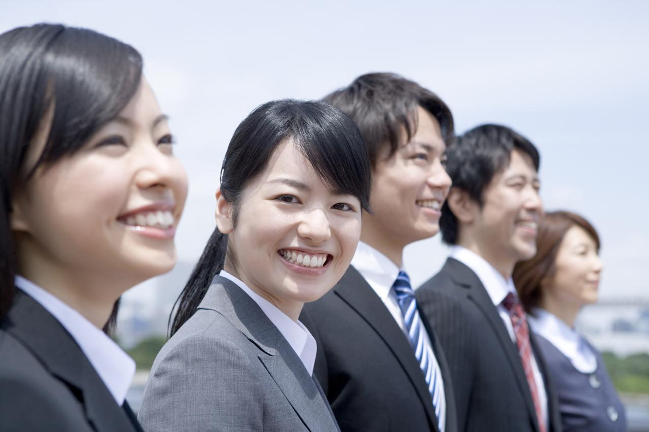「美味しい」「好きだから」「美容にいい」新社会人に水が人気