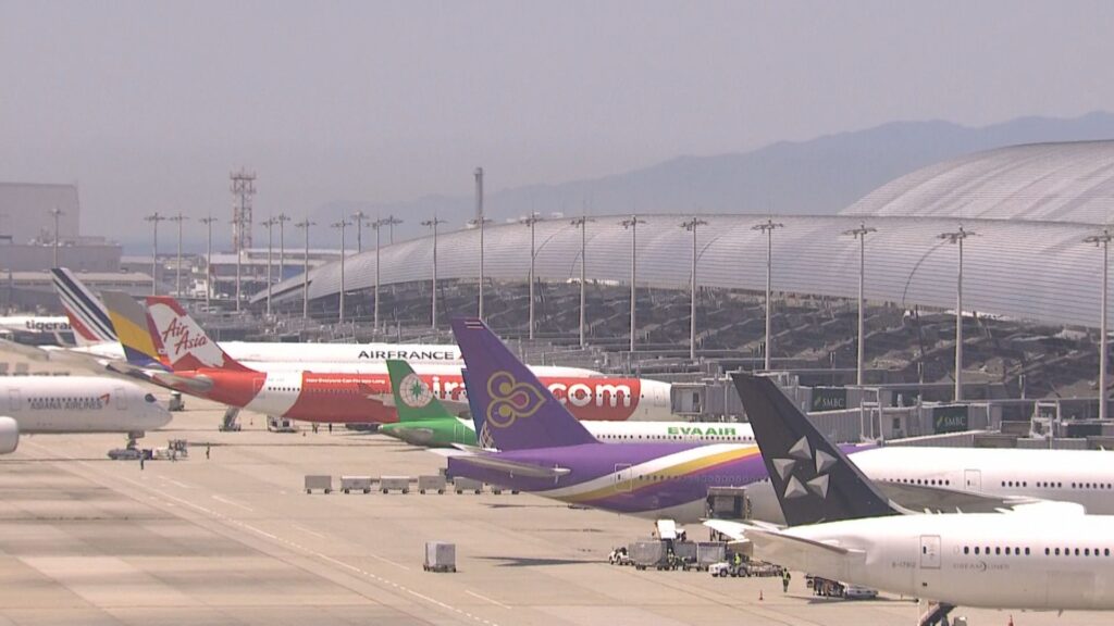 関西空港の駐機場に侵入か 中国籍の男逮捕…「遅れたのでチェックイン窓口に誰もいなかった。手荷物カウンターを乗り越えた」