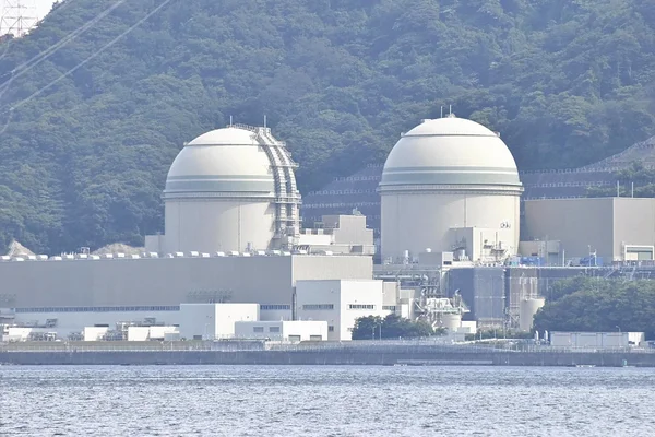 【速報】日本の技術力ではどんなに万全の態勢を整えても原発が爆発すると判明　反対派の圧勝で決着か