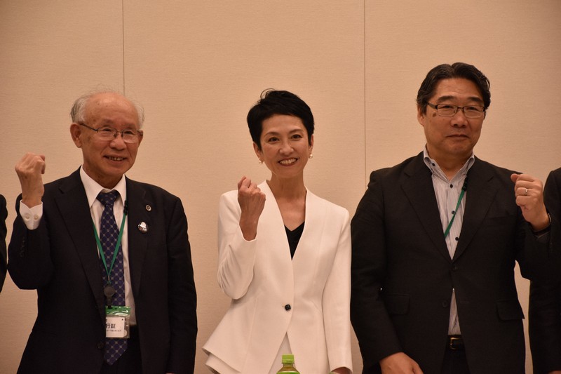 R4｢渡り鳥でいいから議員になりたいの!!」　→　有権者「守りたい、この笑顔」