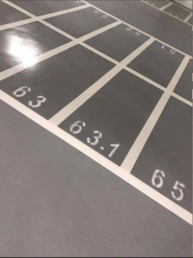 中国では64という数字は使用禁止です
