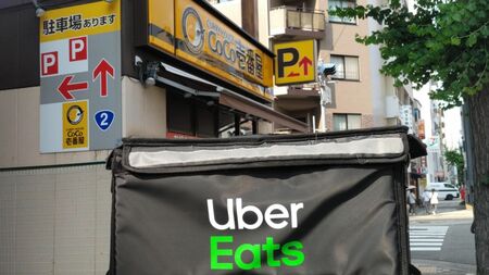 【カレー】「もはやセレブ食」「もうちょい出せば焼肉に行ける」との声も…。1食2000円「ウーバーでのココイチ離れ」に配達員が感じたこと