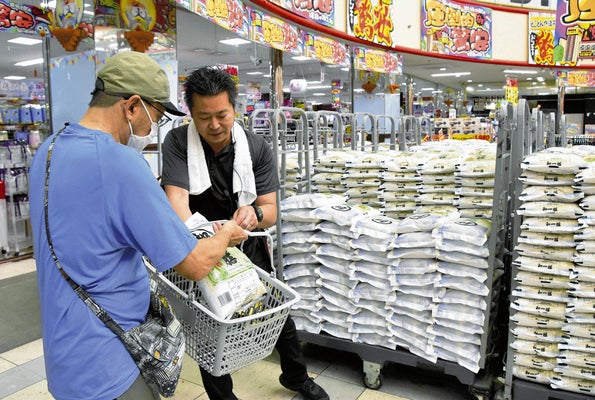 【埼玉】コメ購入者は「ほっとした」…農家は「経営立ち行かない」…県内でも備蓄米の販売開始