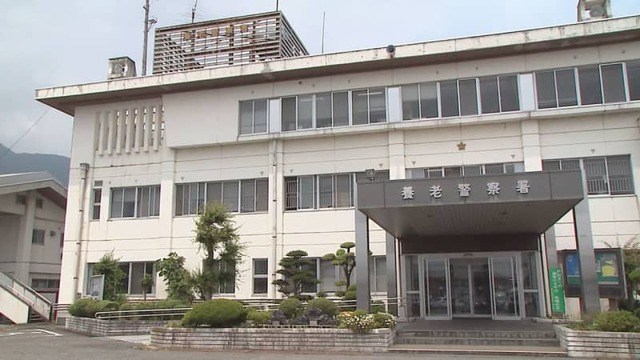 【岐阜】養老警察署のパトカーを盗んで逃げた５２歳の男を緊急逮捕