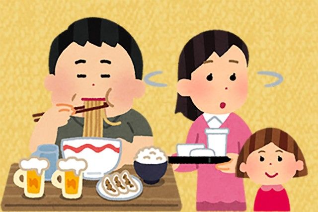 【話題】子連れでフードコートの席取り「ハンカチ置いてご飯持って戻ったら知らんおじさん飯食ってた。おじさんに荷物を床に落とされて…」経験者続々