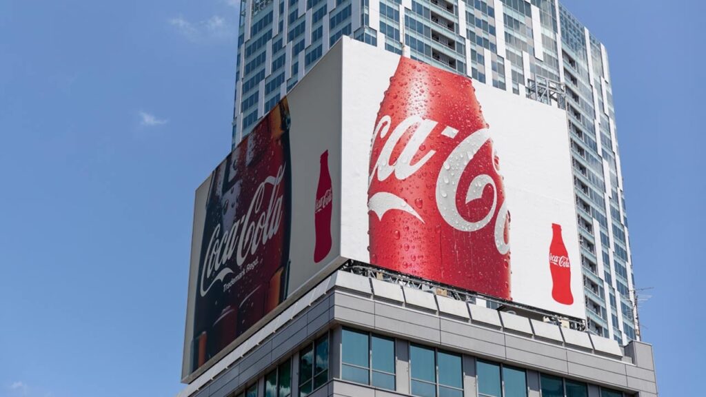 コカ・コーラ（500ml）、ついに200円の大台へ!!