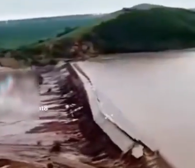 中国のダム決壊😲
