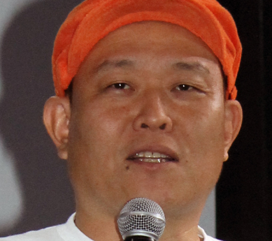 「1万円ご確認お願いしまーす」「はい1万円確認しましたー！！」「1万円入りましたぁぁ！！！！！！」