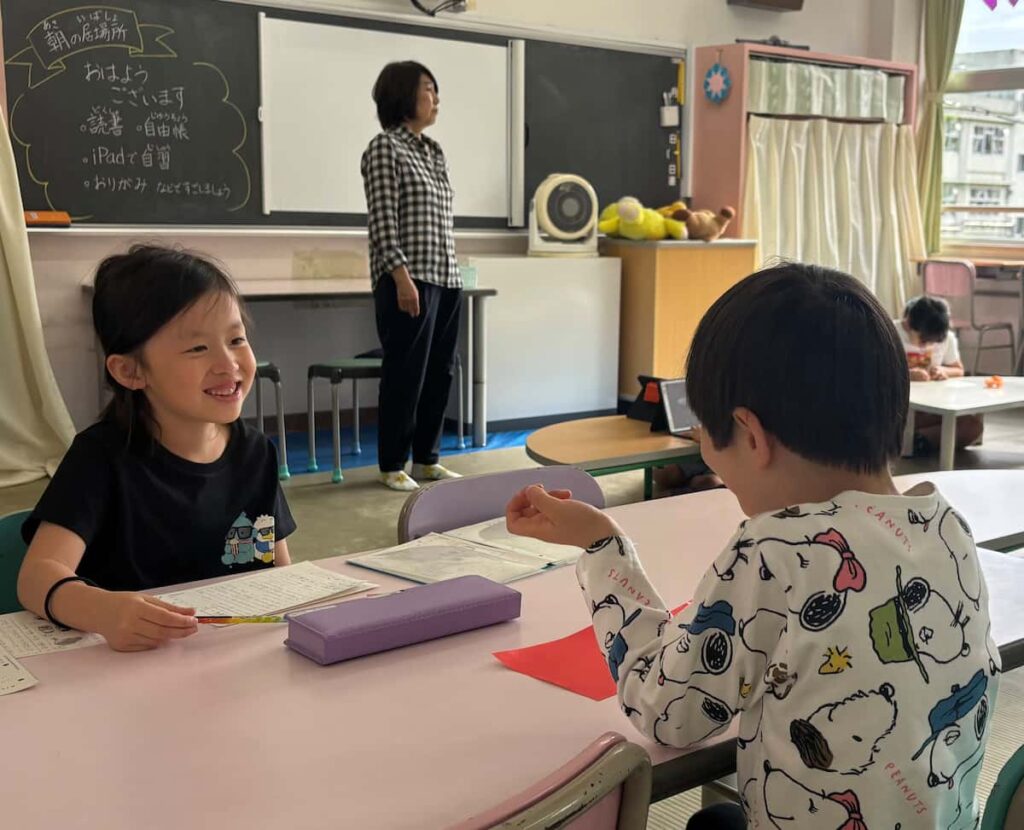 子供残して出勤は不安…「朝の小1の壁」対策で東京都品川区や三鷹市が早朝に学校開放