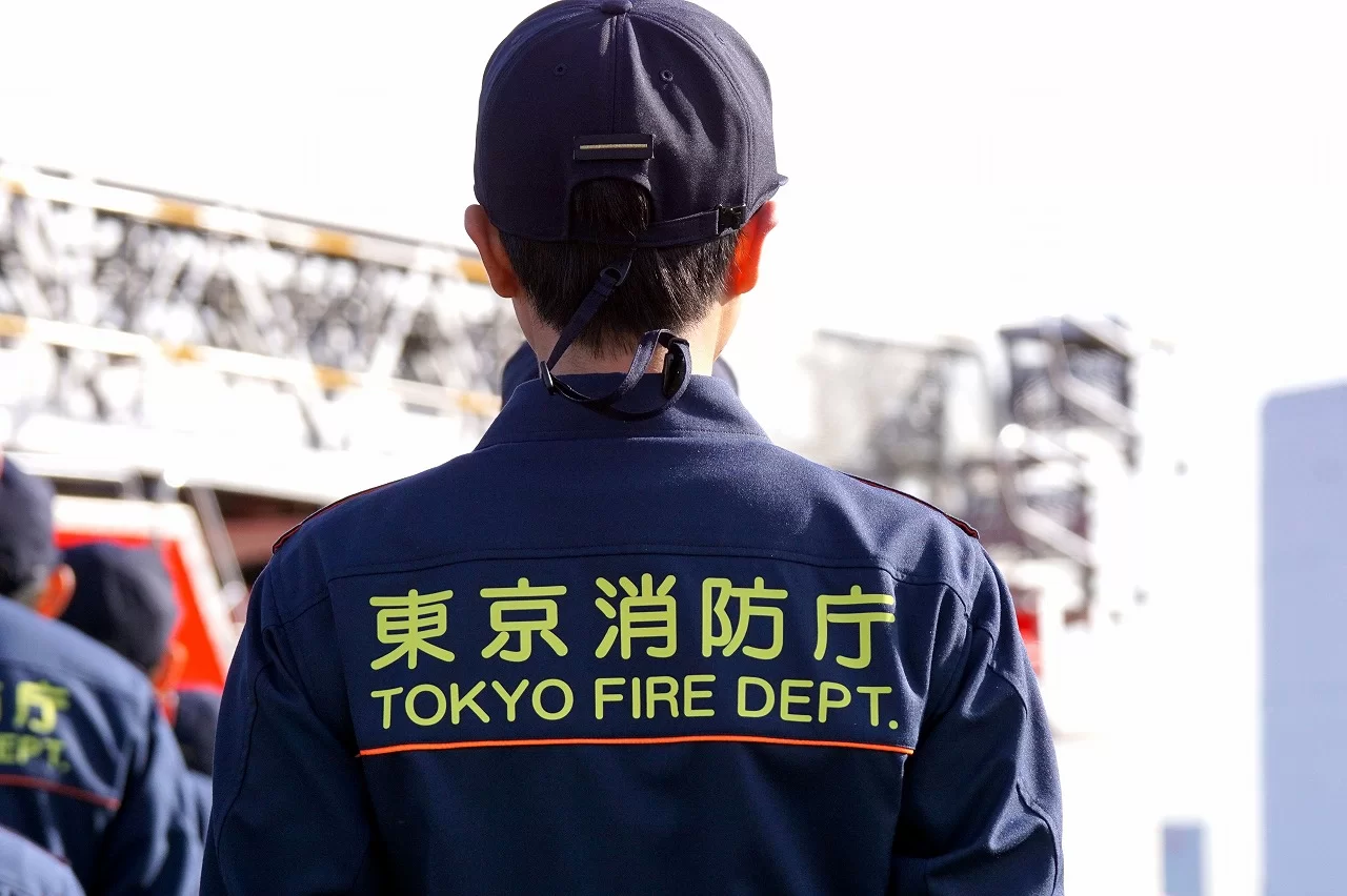 ι(´Д`υ)ｱﾂｲｰ東京都内で4歳女児含む男女21人が熱中症の疑いで搬送　16日午後3時時点　東京消防庁
