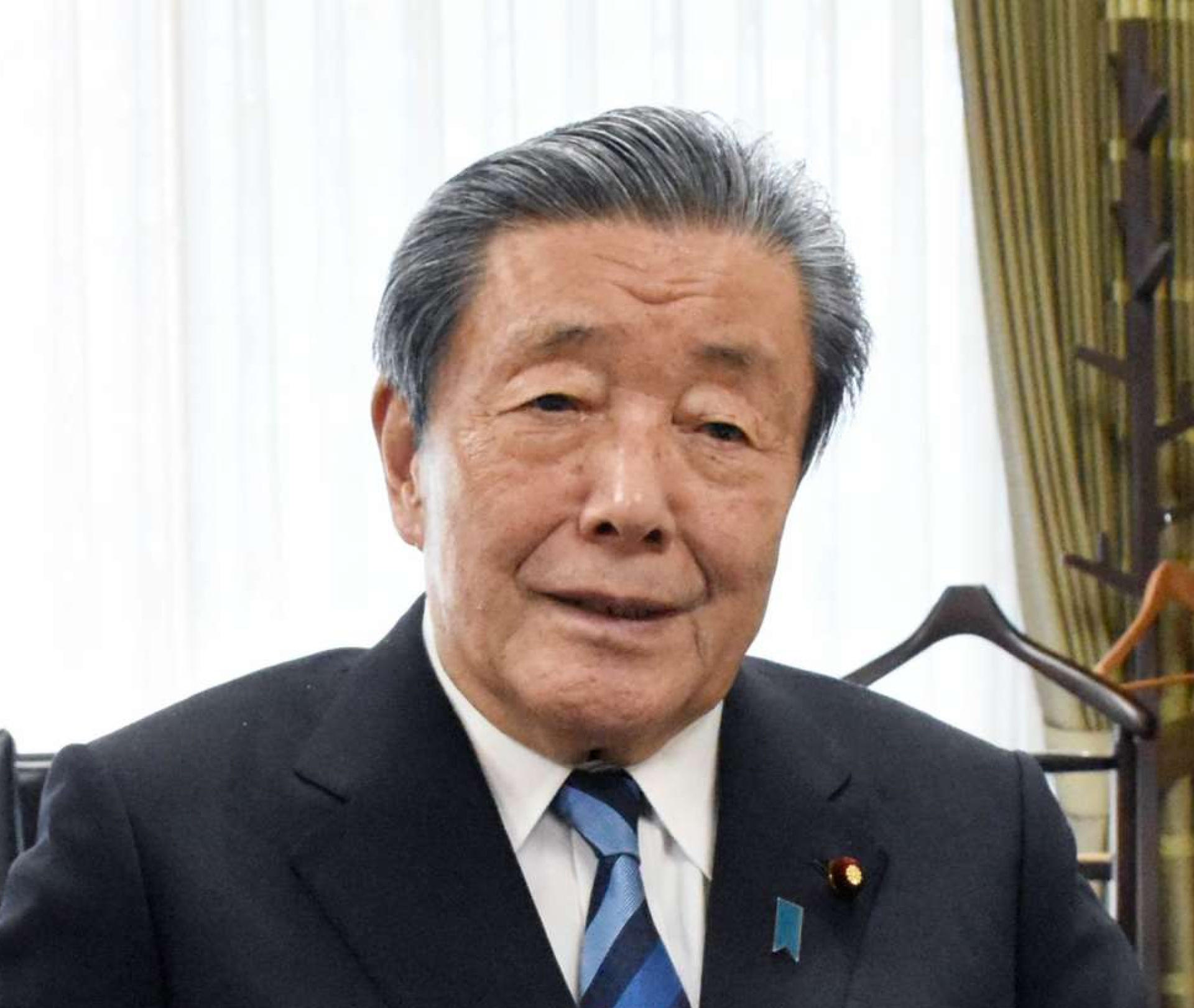 【給付金の上乗せ】自民の森山幹事長「子供に腹一杯に食べてもらおうとの思いを込めた」