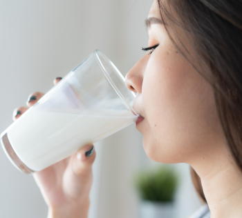 【値上げラッシュ】乳業大手３社値上げ、生産基盤維持へ価格転嫁・・・牛乳１リットルの店頭価格が１０円上がる