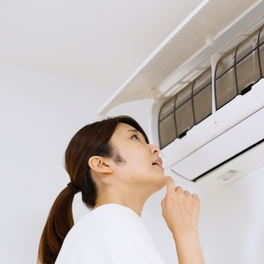 生活保護の母から「エアコンが壊れた」と連絡が！ エアコン代は出ないようだが、代わりに払うべき？
