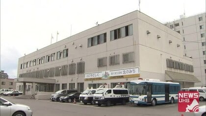 自宅で40代妻にチョークスリーパー？50歳夫が腕で首を絞める→「父が母の首を絞めている」子どもが通報