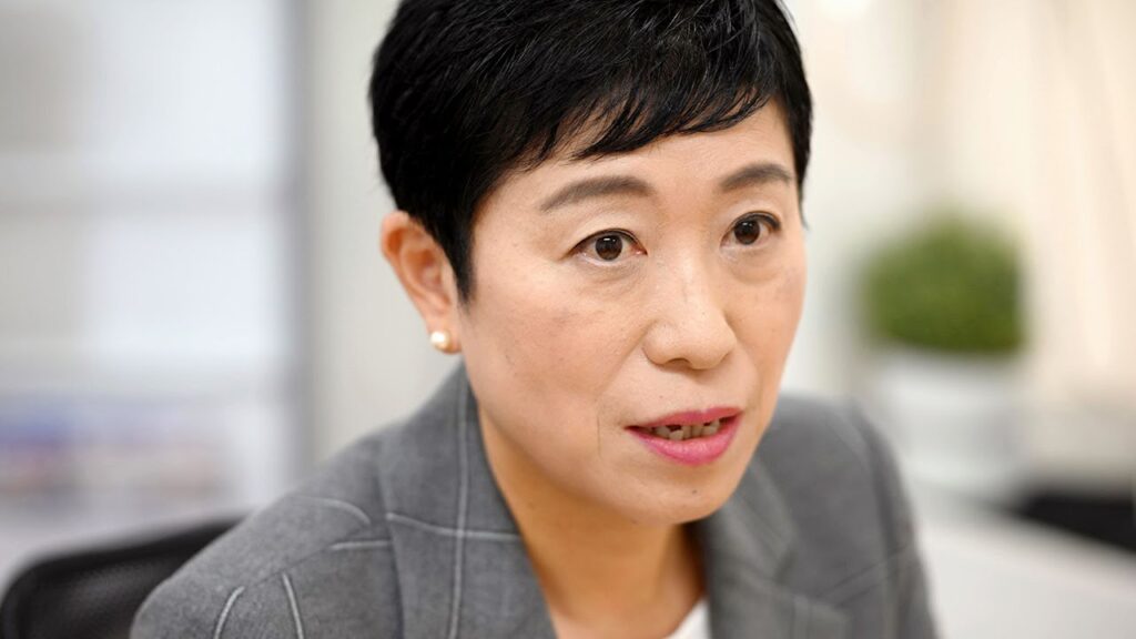 Q「中国からミサイル撃ってきたらどうするんですか？」　→辻元議員「いつ撃たれますか？☺」