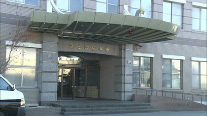 3歳息子の後頭部を足蹴り　携帯電話を触っていたことを注意しようと…35歳無職の父親を逮捕