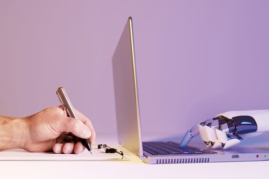 ChatGPTはなぜ「電気羊の夢」を見られないのか？──AIが「個性的な作家」になれない理由