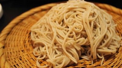 【チャイナ人記者】 日本の政府食堂で「大特ざるそば」を食べてみた