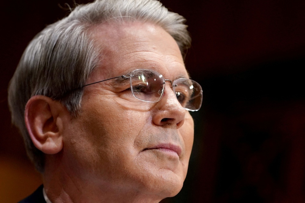 【トランプ関税】「自動車含め25％に逆戻りも」　大統領が不満なら、とベセント氏