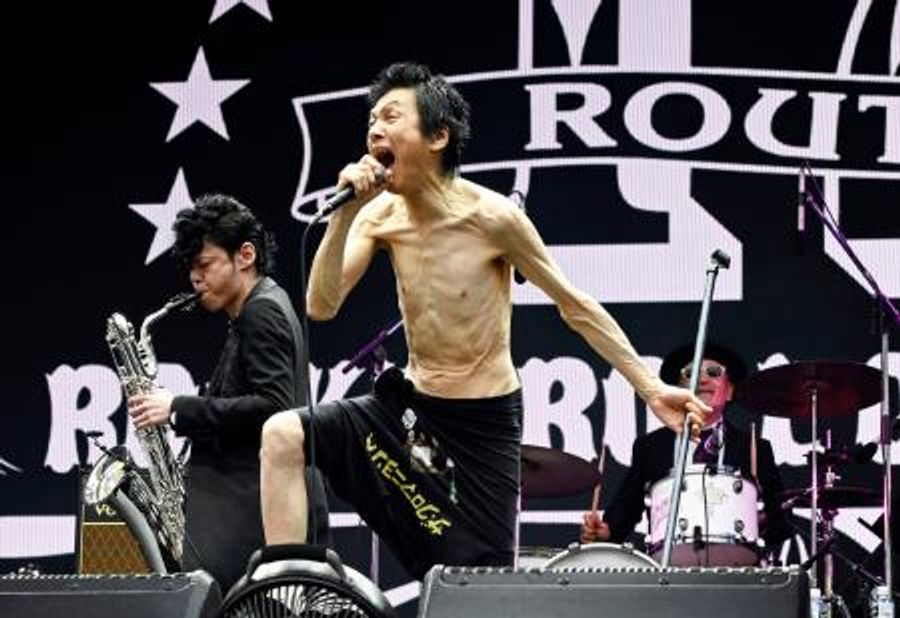 【フジロック開幕】骨折の甲本ヒロトが雄たけび「世の中がどんどん壊れていくのはなんでか分かるか？」