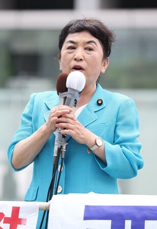 【参院選・党首第一声】社民党の福島瑞穂党首 「ミサイルよりコメを」