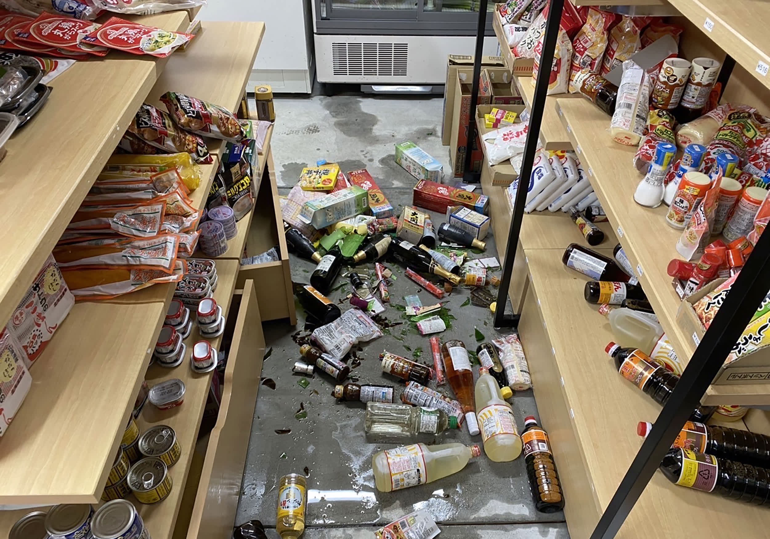 【地震】鹿児島県トカラ列島近海の群発地震は予兆か…南海トラフ地震「発生リスクは確実に高まっている！」