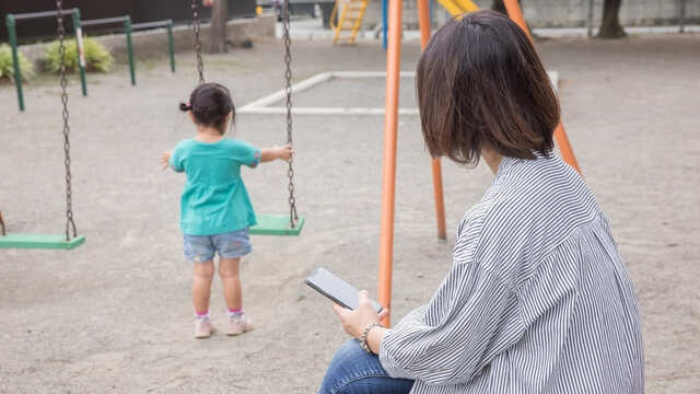 【子育て】精神科医「子にとって親は＜ほぼ神のごとき存在＞。しかしもちろん親も不完全な人間で…」今日の＜核家族＞という環境が子に及ぼす影響とは