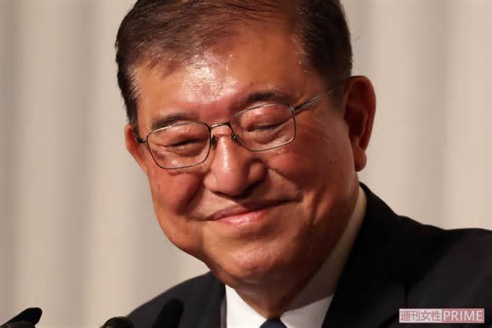 石破総理　給付金？そうでしたっけ？ウフフ」