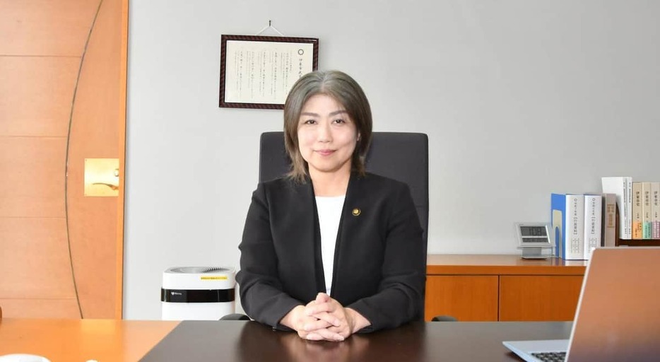 【伊東市・田久保市長が学歴詐称疑惑に徹底抗戦のかまえ】市役所には県内外から苦情やクレームが殺到し、市民の不信感は日に日に高まっている、問題に終止符が打たれるのは、果たしていつになるのか