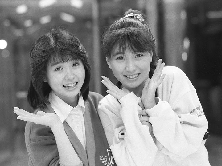 【音楽】４０年前、日本中が混乱した“異色のアイドル”　ギャグの世界から飛び出した仕掛けられた二人組 「うしろゆびさされ組」