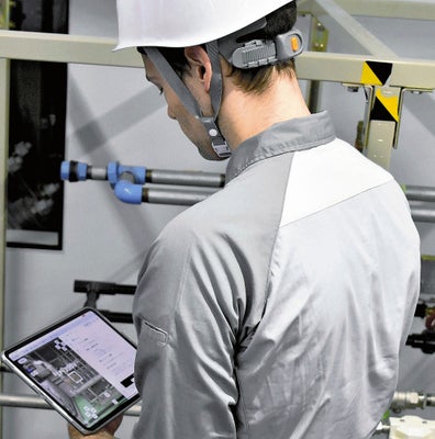 かつては「背中を見て学べ」の製造現場の技、ＡＩ活用し継承…「一人前」になるのに１２年程度が６年に短縮も
