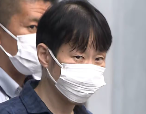 アディーレで刺殺された36歳（妻子あり、司法書士）、刺した男50歳（独身一人暮らし、行政書士）