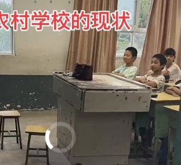 少子化により9人しか生徒のいない中国の小学校