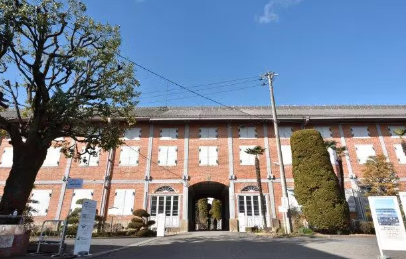 世界遺産の富岡製糸場、観光客が少なすぎて周辺がシャッター街に