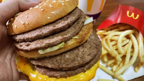 マクドナルド石垣島店が開店→ 与那国島の最寄りマックが台湾から日本に / 与那国町観光協会「明日からパスポートはいりません」